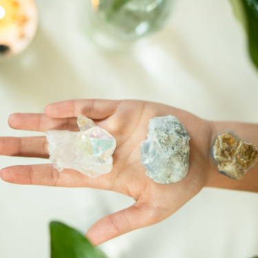 How Crystals Work? Science Behind the Crystal!