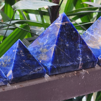 Natural Sodalite Crystal Benefits, Why to use?