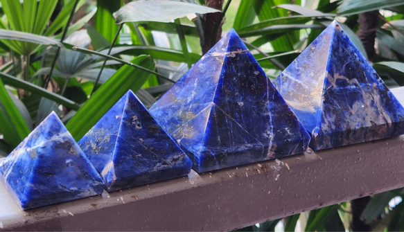 Natural Sodalite Crystal Benefits, Why to use?