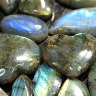 Natural Labradorite Crystal Benefits