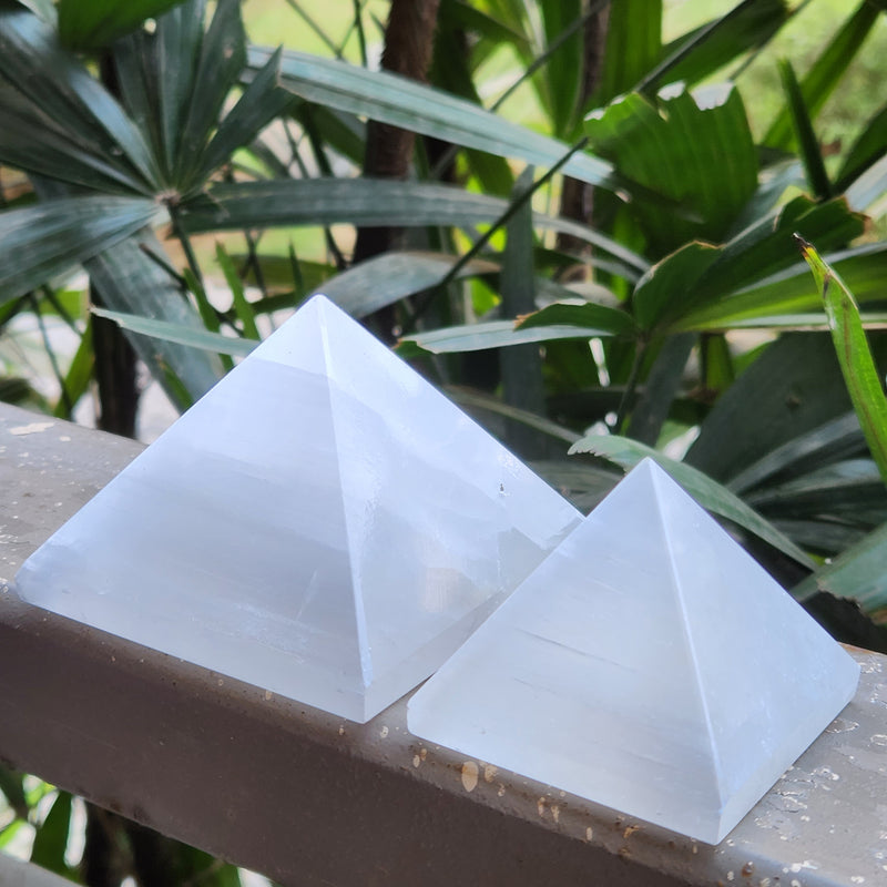 Natural Selenite Pyramid for Cleansing Charging and Protection