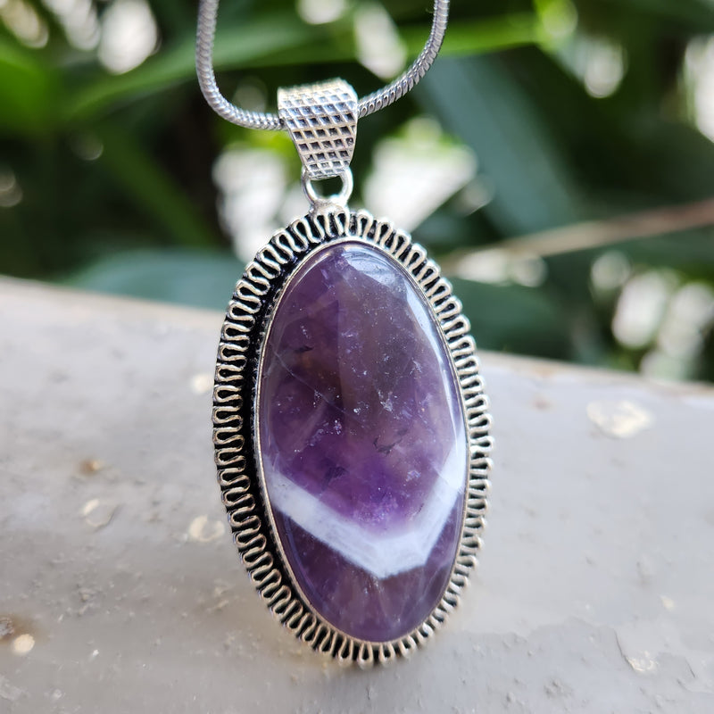 Certified Amethyst Oval Shape Pendant without Chain