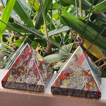 Dragon Bloodstone Pyramid for Strength & Face Difficulties