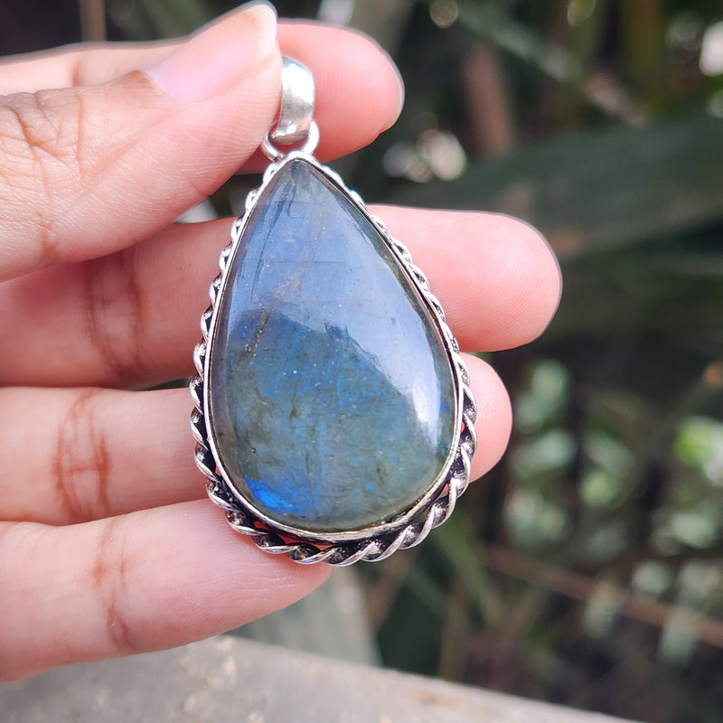 Certified Labradorite Pendant without Chain (Design 9)