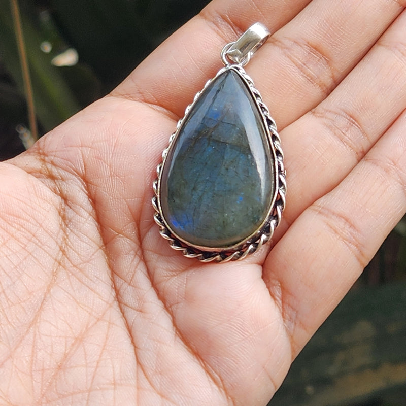 Certified Labradorite Pendant without Chain (Design 9)