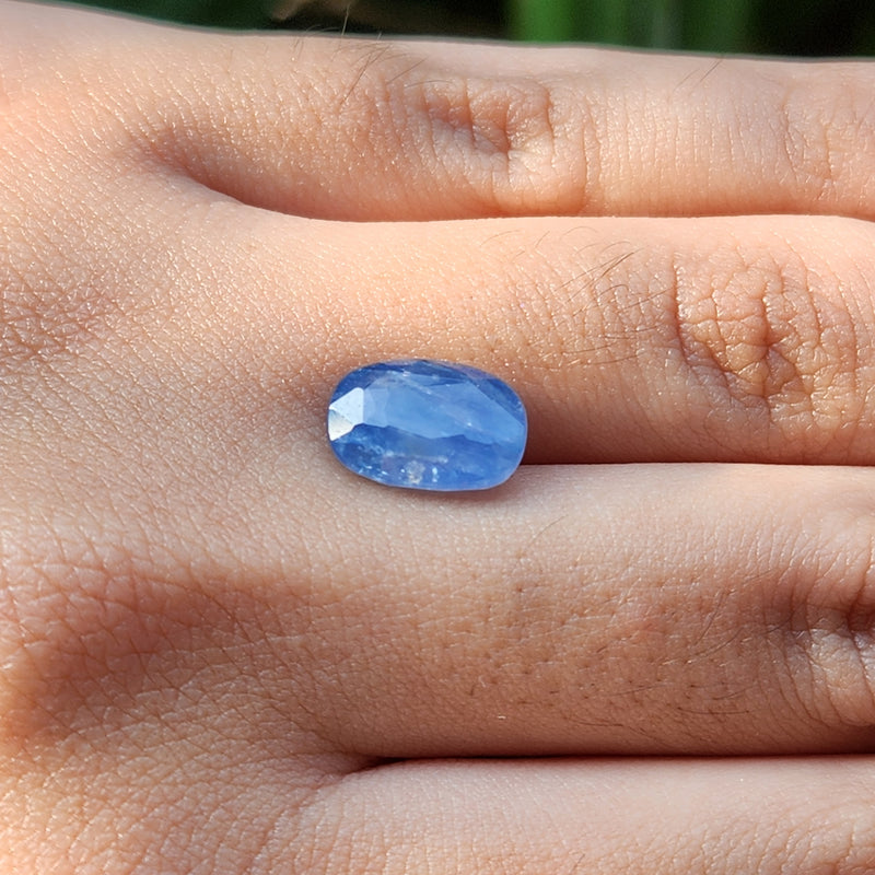Blue Sapphire Neelam Gemstone from Burma (Maynmar)- 5.01 Carats
