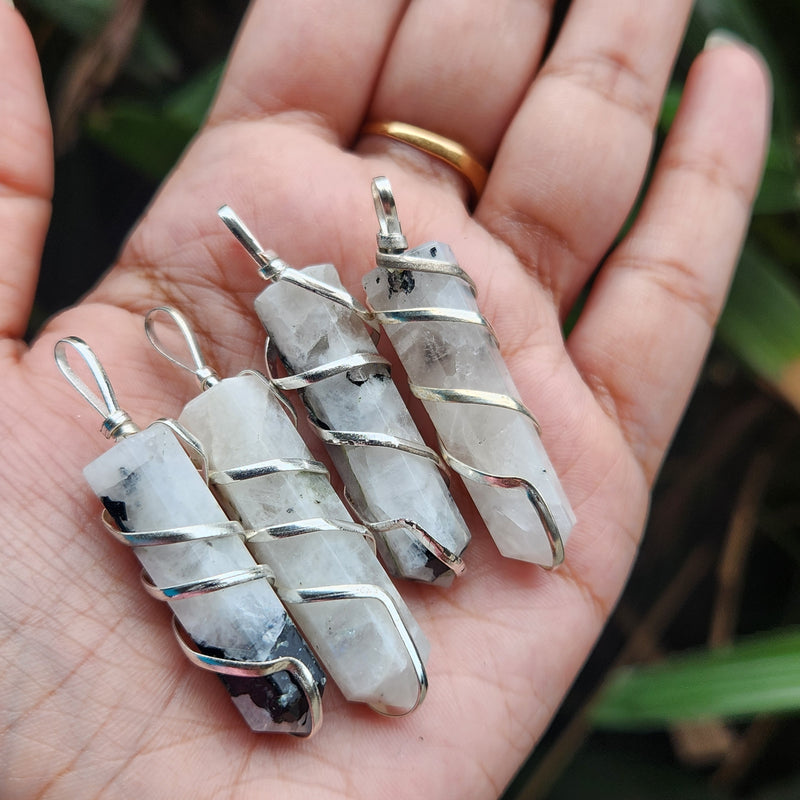 Rainbow Moonstone Pencil Pendant to Enhance Intuition Powers (Design 2)