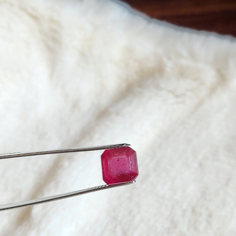 Ruby (Manik) Gemstone - 7.08 ct