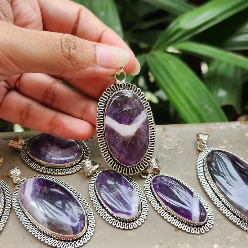 Certified Amethyst Oval Shape Pendant without Chain